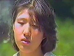 Filem lucah Jepun vintaj menampilkan sesi panas dan panas