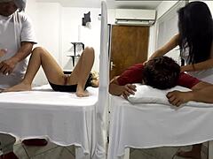 Japanse vrouw bedriegt haar man met een kinky dokter in een sensuele massagesessie