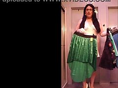 Hynas kjolsamling från Frälsningsarméns butik i HD