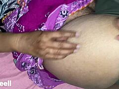 Behåret moden indisk husmor med store bryster og røv bliver kneppet hårdt