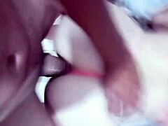 Argentinsk amatør får sin røv kneppet hårdt og tager sperm i ansigtet