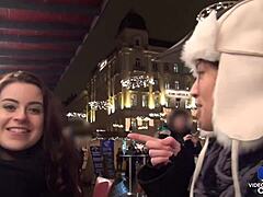 Η Ουγγρική καστανή Tiffany απολαμβάνει μια καυτή λεσβιακή συνάντηση με τη Lexie
