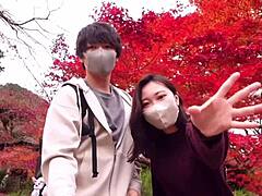 Encontro voyeur de casais adolescentes e excitados em Kyoto, Japão