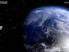 מפגשי חייזרים בתוכנית 69: מסע מדע בדיוני פרוע עם הסימס 4