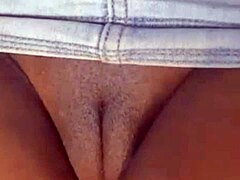 Faraj besar dan klitoris besar orgasme dengan cantik amatur