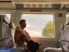 Europæisk hunk viser sin atletiske krop frem på en vovet togtur