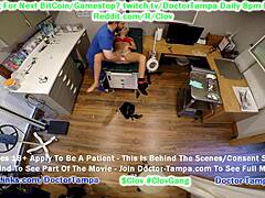 Clovs medisinsk undersøkelse av Tampas petite pasient