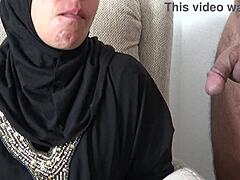 Zralá francouzská Arabka podvádí